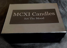 Cargar imagen en el visor de la galería, MCXI Candles Box Set With Vanity Mirror