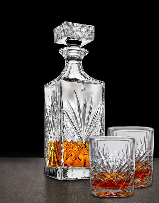 Set The Mood- Elegant Whiskey Set